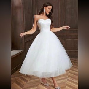 Solid Mesh tube wedding dress.